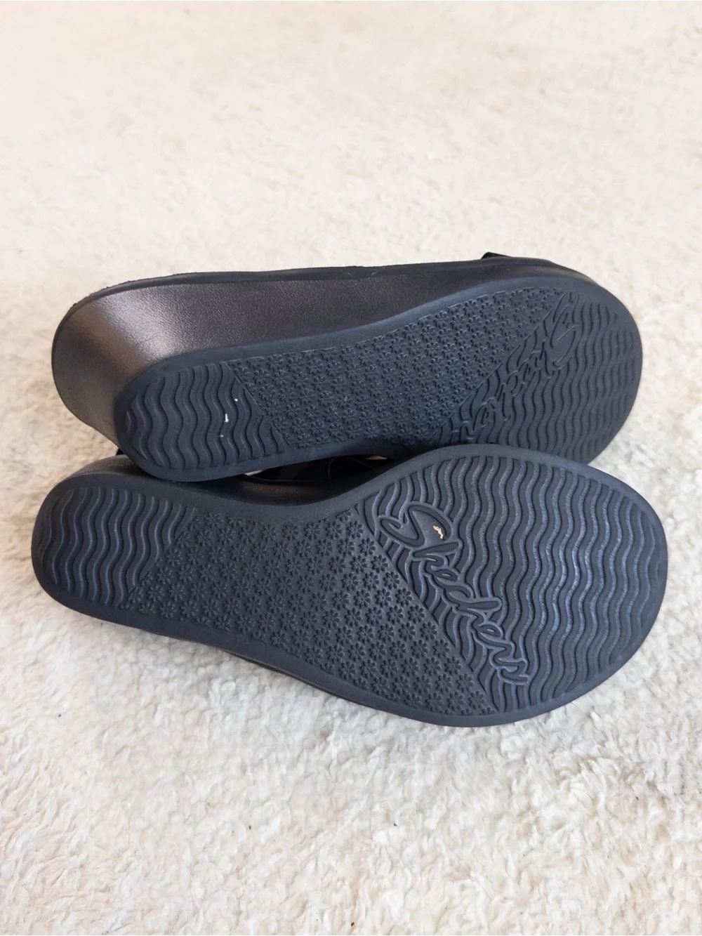 Cali Skechers Luxe Foam Black Rhinestone Strappy Wedge Sandals Women’s - Picture 6 of 9